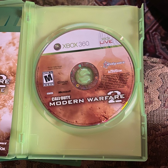 XBOX 360 Call of Duty Modern Warfare 2 - Picture 4 of 5